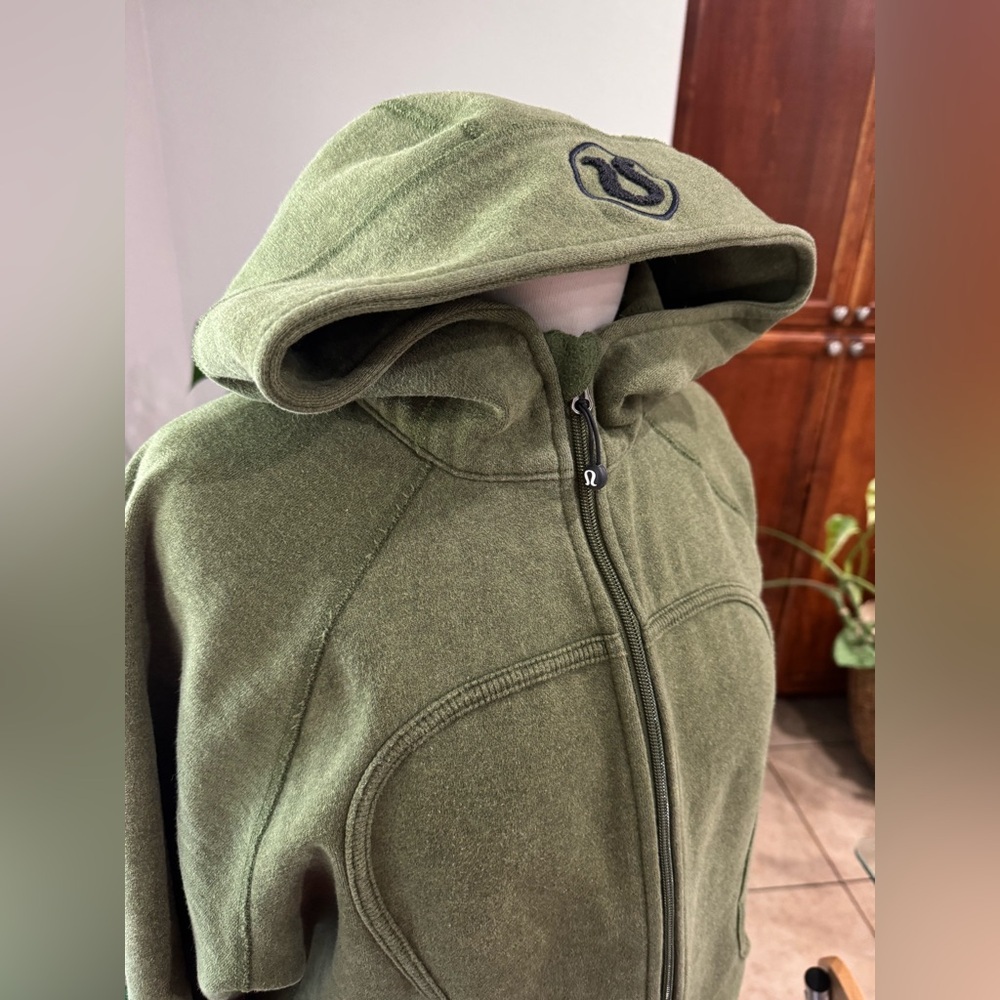 Lululemon Green Full Zip-Up Hoodie Scuba - Picture 5 of 6
